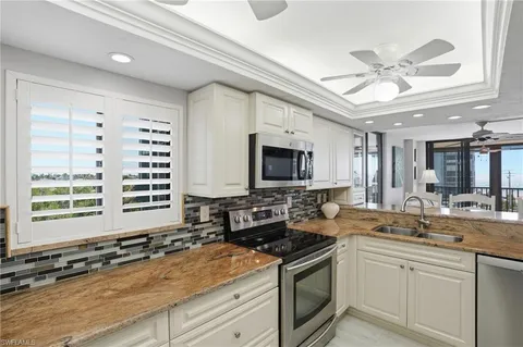 $635,000 | 26131 Hickory Boulevard, Unit 4D, Bonita Springs, FL 34134