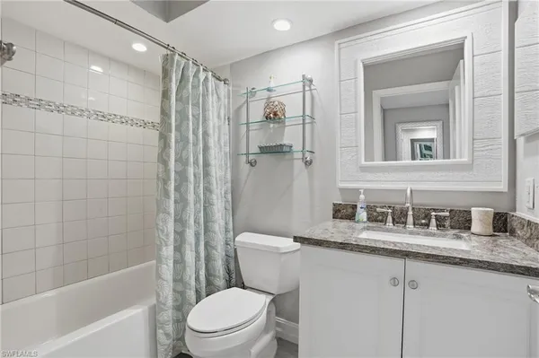 $635,000 | 26131 Hickory Boulevard, Unit 4D, Bonita Springs, FL 34134