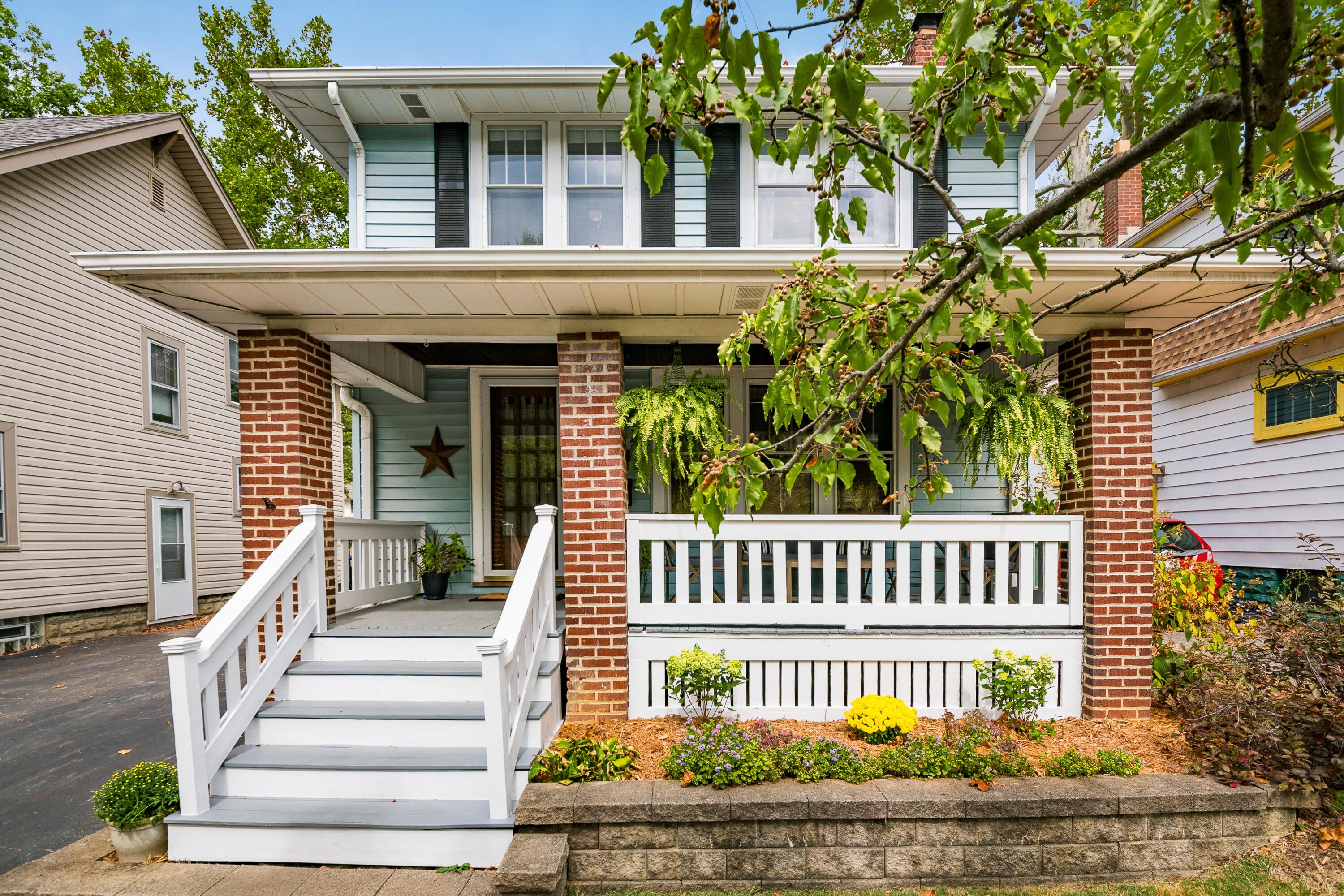 Front view of beautiful 186 E Pacemont