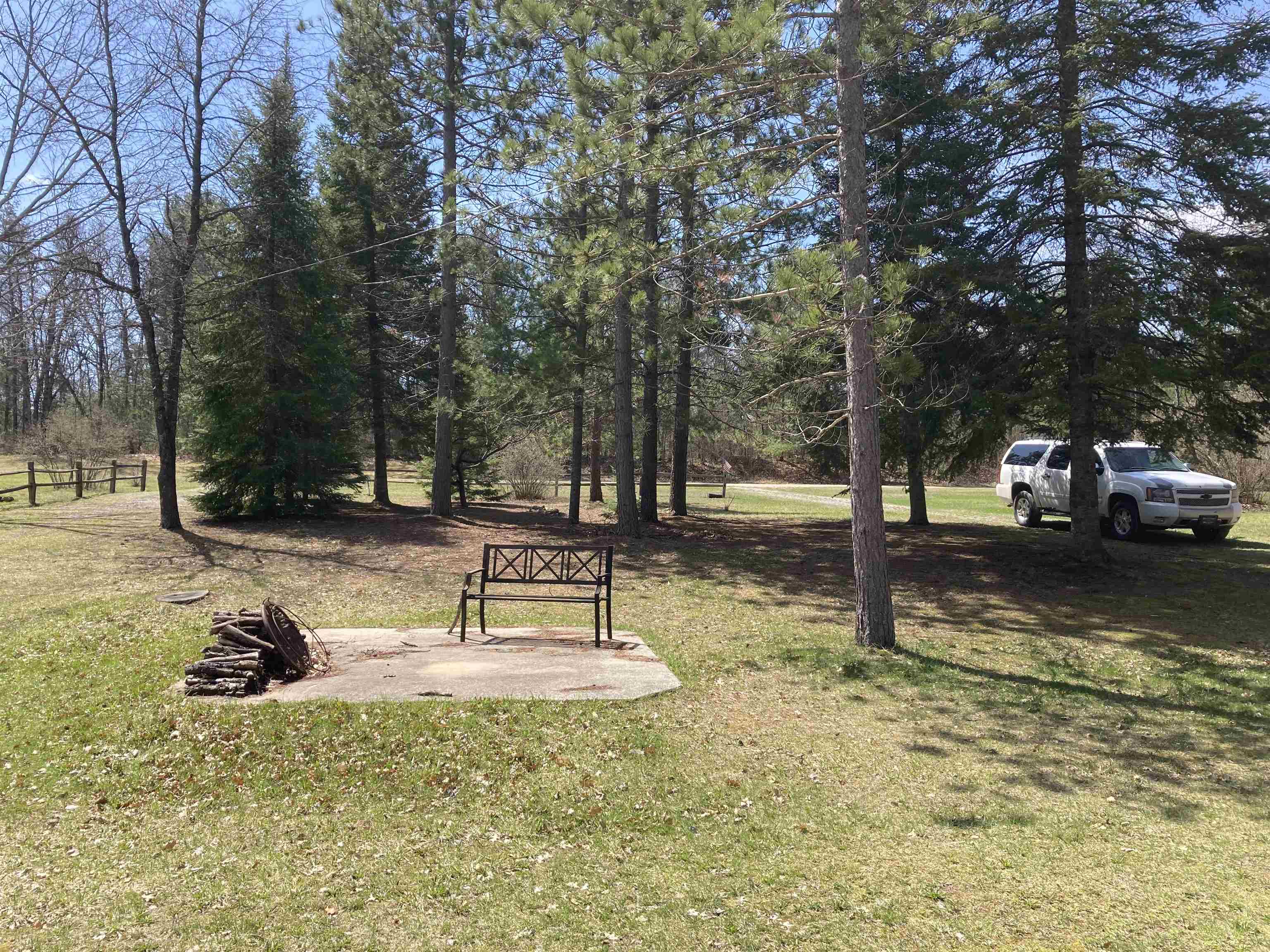 2344 Park Road Mio, MI 48647 - Photo 2 of 26 1899833-1.JPG