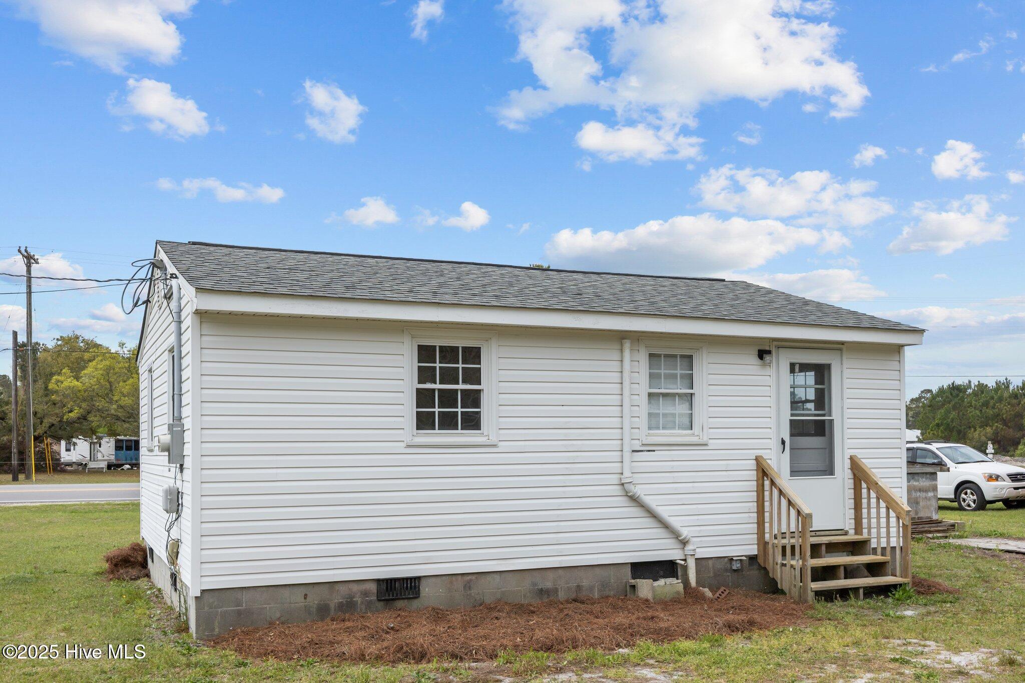 461 Old Folkstone Road Holly Ridge, NC 28445 - Photo 32 of 38 16-web-or-mls-IMG_2327