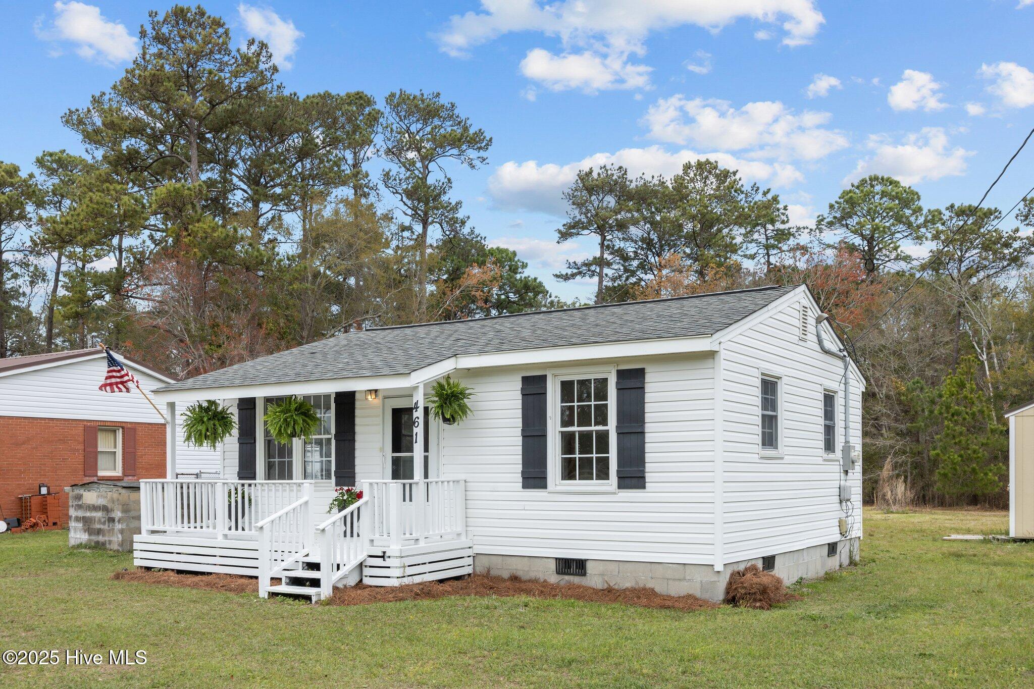 461 Old Folkstone Road Holly Ridge, NC 28445 - Photo 4 of 38 2-web-or-mls-IMG_2312