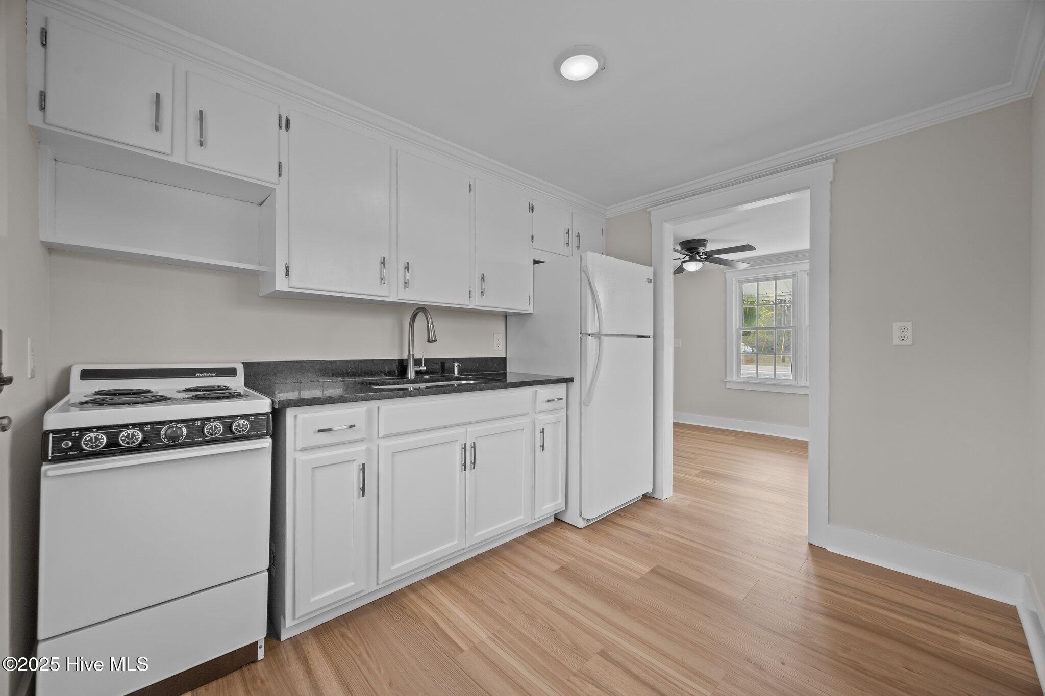 461 Old Folkstone Road Holly Ridge, NC 28445 - Photo 6 of 38 27-web-or-mls-IMG_2360