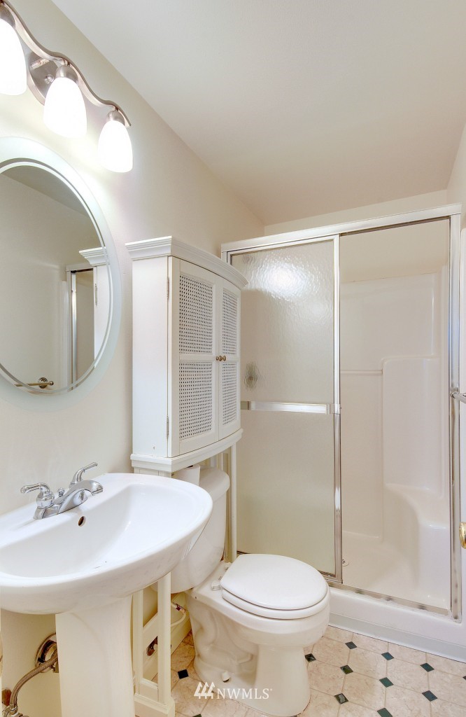 612 South 25th Street Renton, WA 98055 - Photo 14 of 15