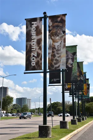 $319,900 | 3011 Jensen Drive, Houston, TX 77026