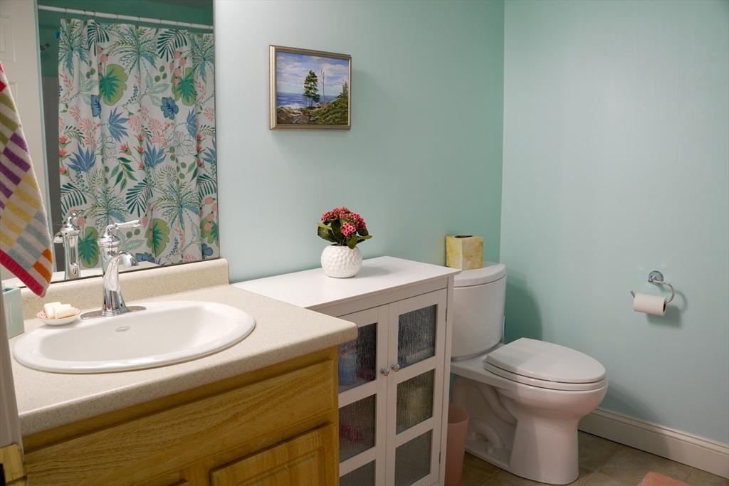 135 Beach Road, Unit D4 Salisbury, MA 01952 - Photo 8 of 16 Gallery Image 8