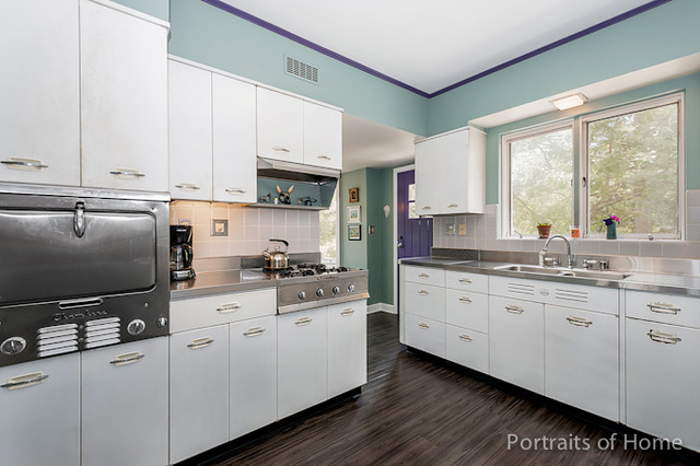 27W563 Manchester Road Winfield, IL 60190 - Photo 8 of 19