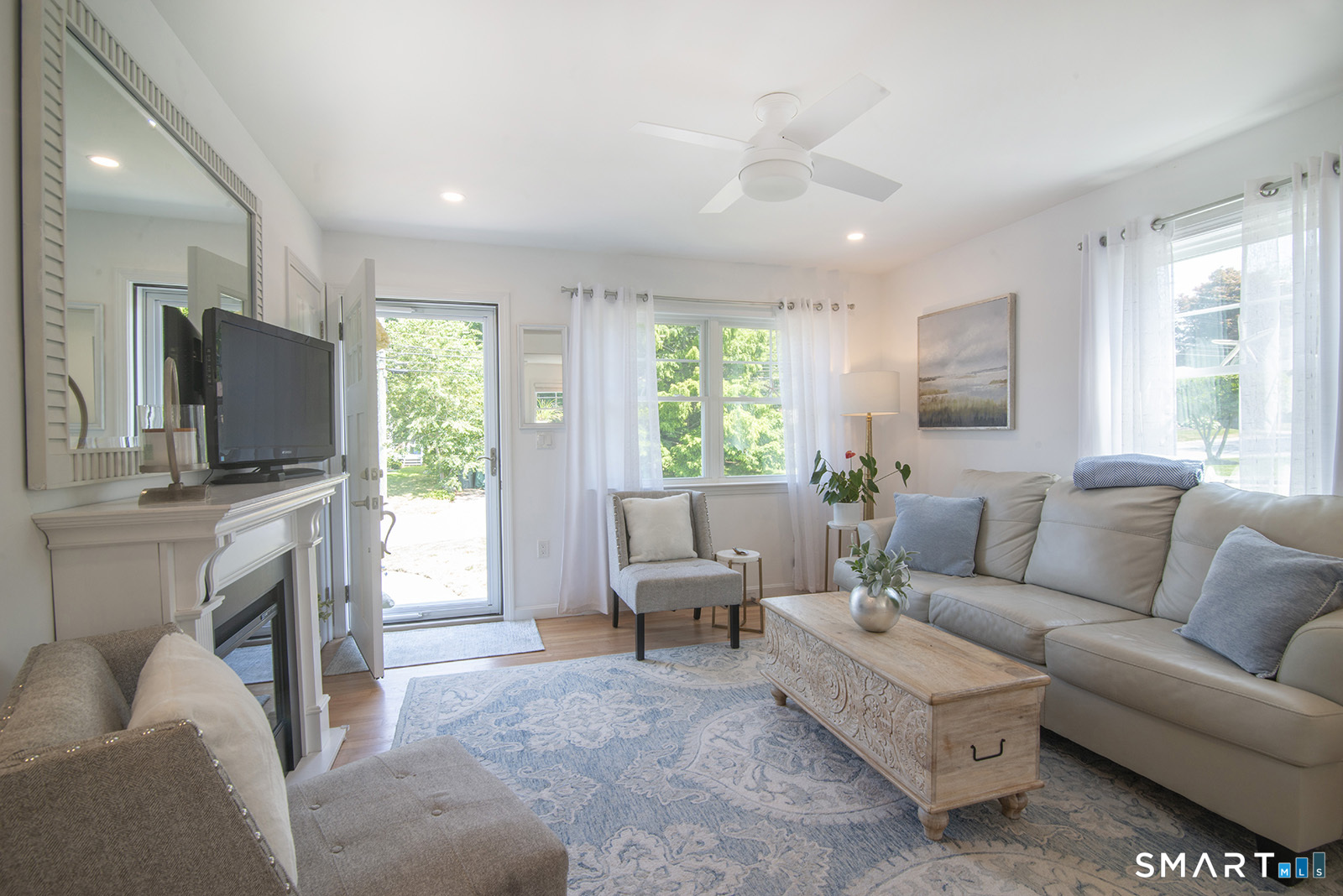 21 Overlook Avenue Groton, CT 06355 - Photo 5 of 30