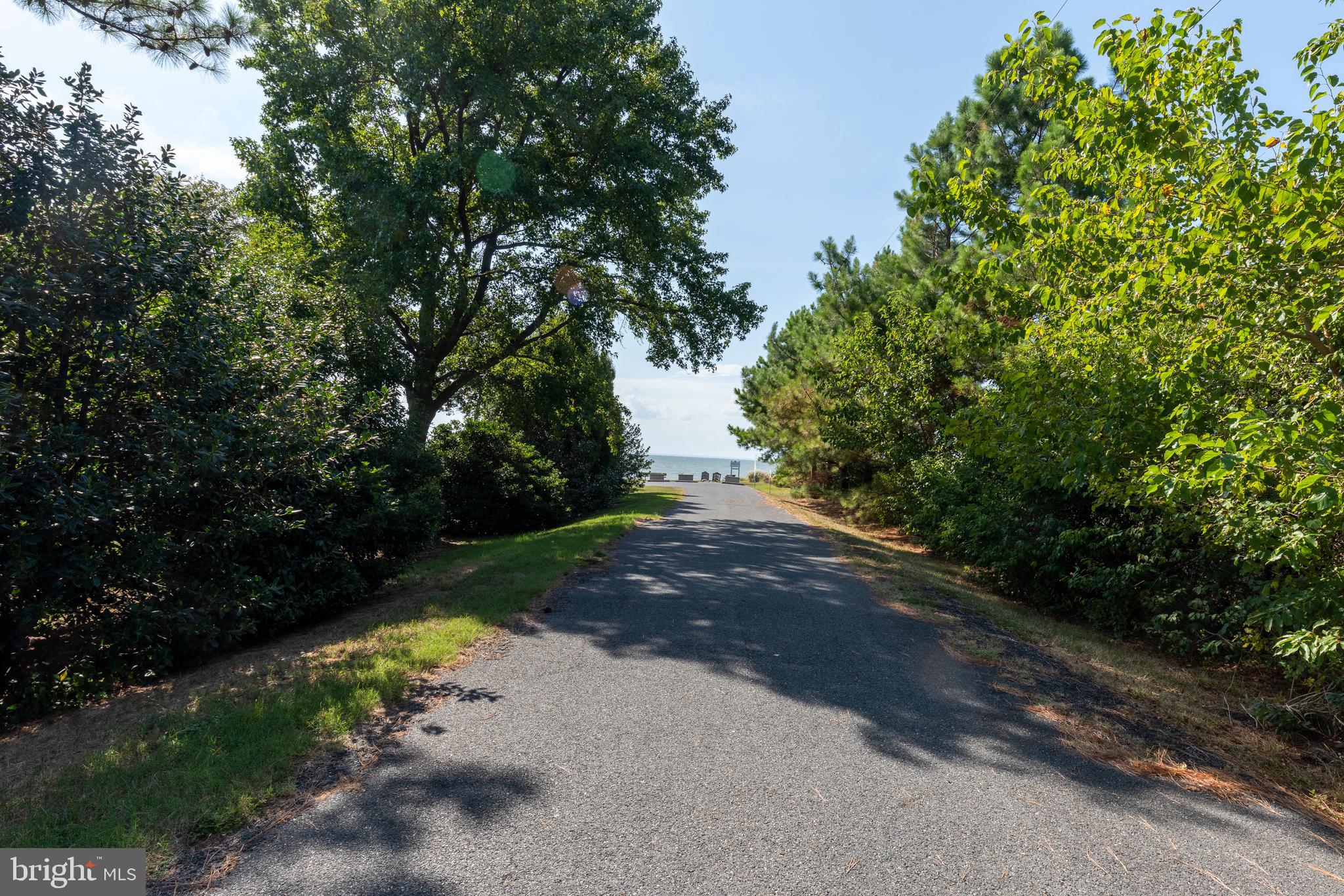 Sinclair Road ends at park