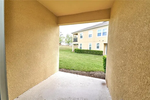 a picture of a tennis court