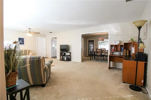 $3,500 | 2806 Taunton Drive West, Bradenton, FL 34205