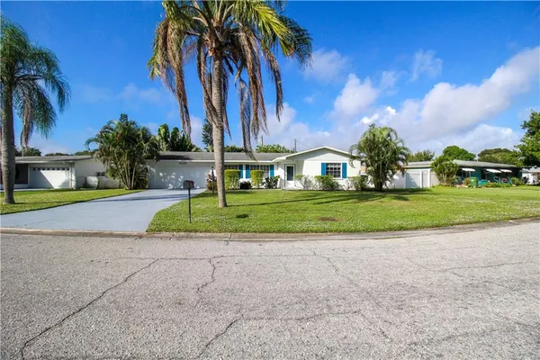 $3,500 | 2806 Taunton Drive West, Bradenton, FL 34205