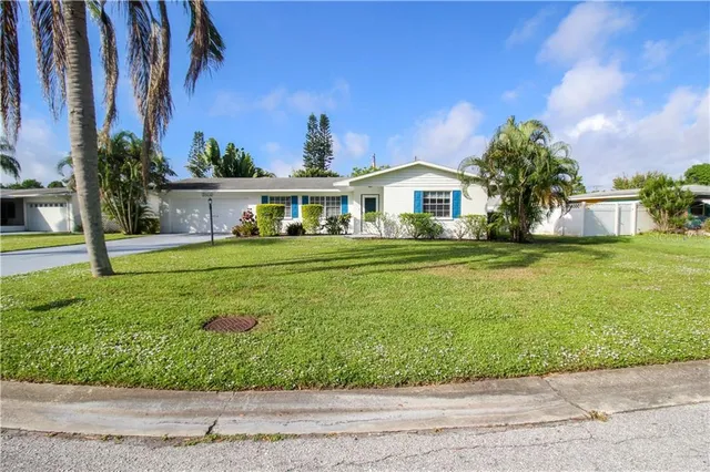$3,500 | 2806 Taunton Drive West, Bradenton, FL 34205