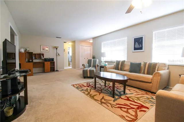 $3,500 | 2806 Taunton Drive West, Bradenton, FL 34205