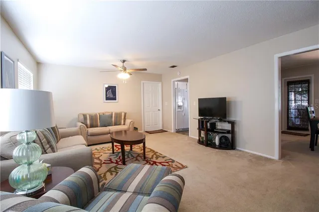 $3,500 | 2806 Taunton Drive West, Bradenton, FL 34205