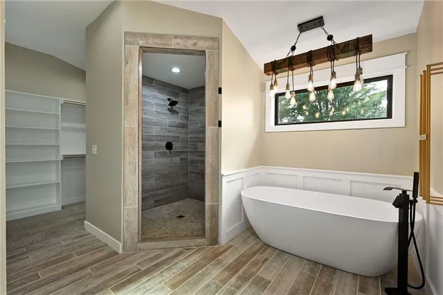 $579,900 | 729 Hurley Street, Peculiar, MO 64078