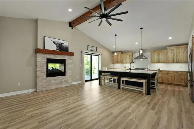 $579,900 | 729 Hurley Street, Peculiar, MO 64078