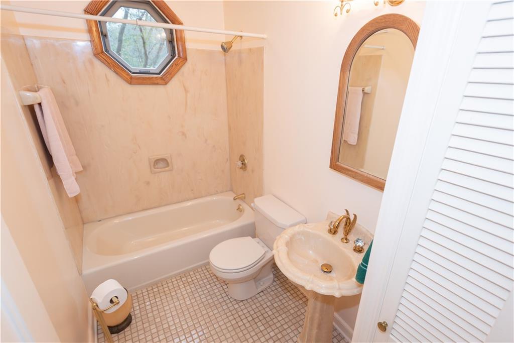 107 Cove Run Road Cheswick, PA 15024 - Photo 17 of 50