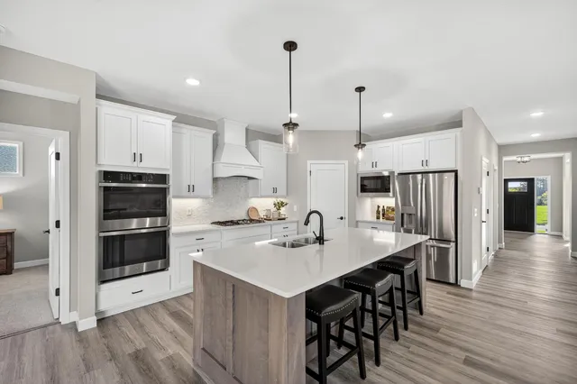 $647,900 | 23976 187th Street Northwest, Big Lake, MN 55309