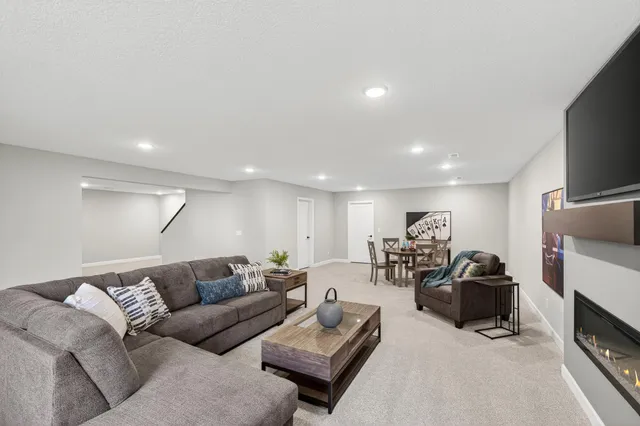 $647,900 | 23976 187th Street Northwest, Big Lake, MN 55309