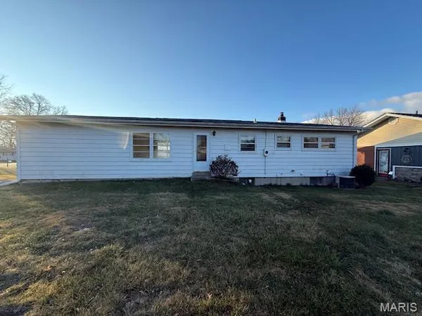 $174,800 | 1517 Froesel Drive, Ellisville, MO 63011