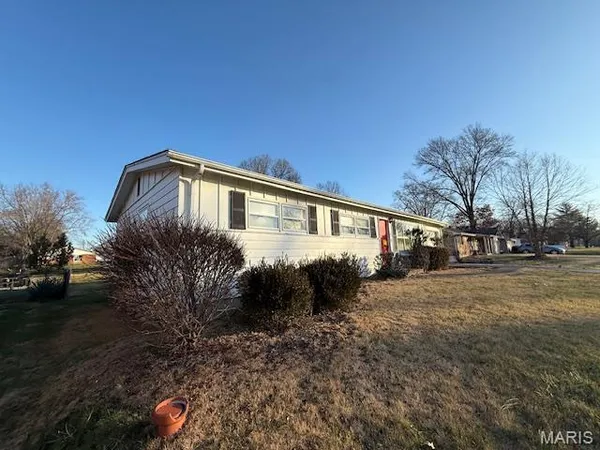 $174,800 | 1517 Froesel Drive, Ellisville, MO 63011