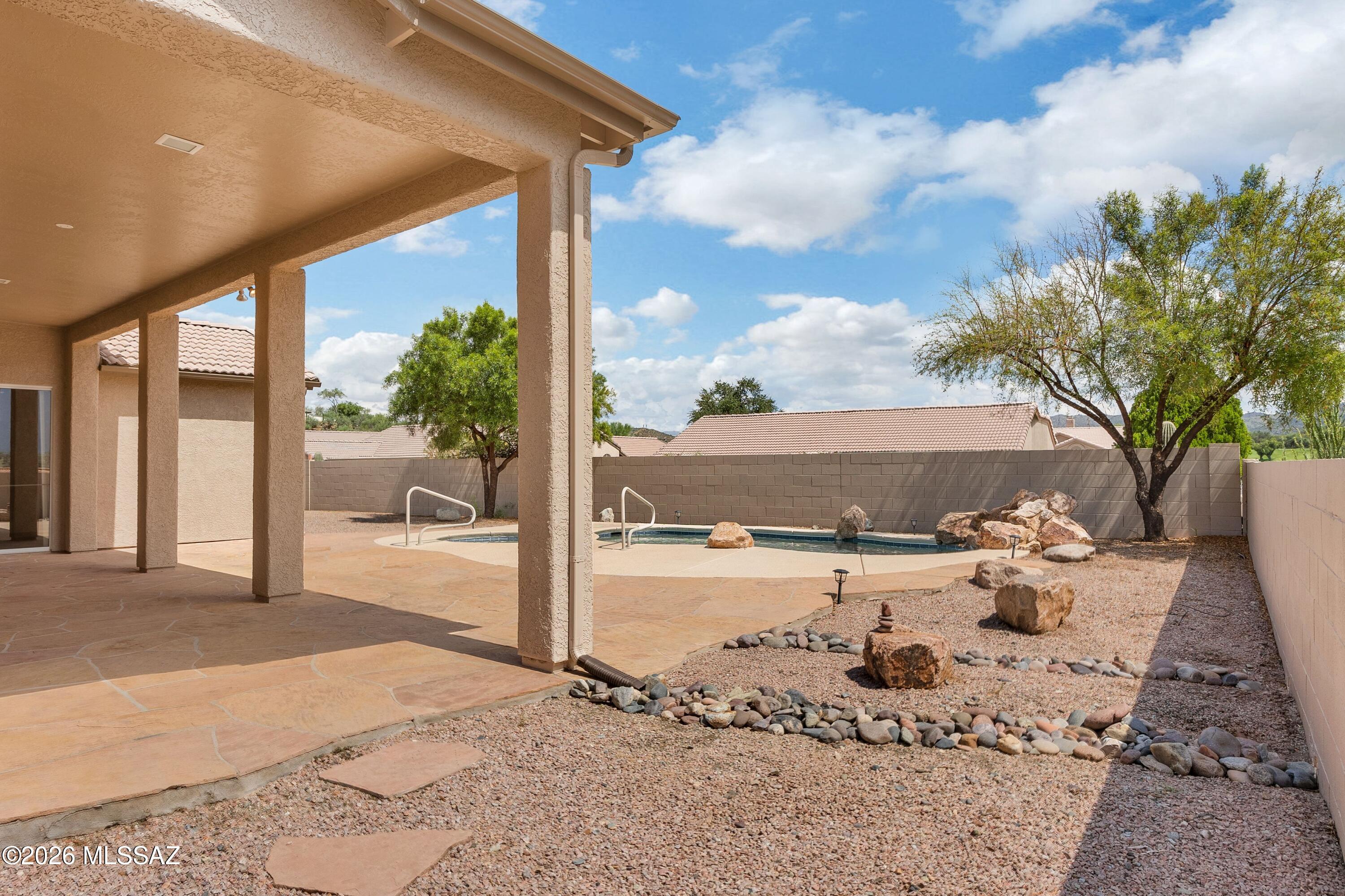 36980 South Ridgeview Court Tucson, AZ 85739 - Photo 46 of 50 Extended Flagstone for entertaining