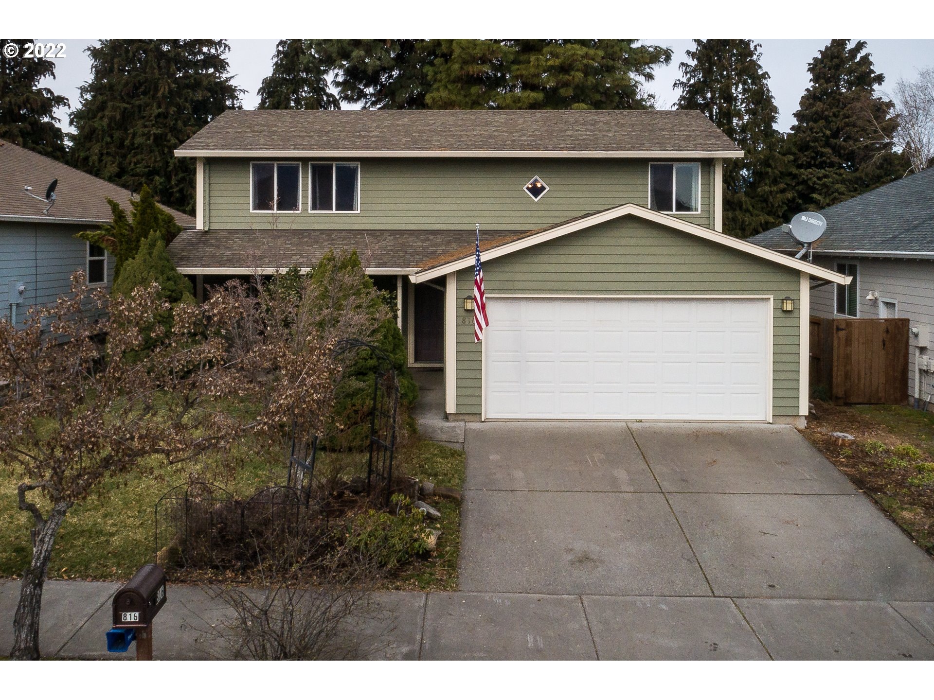 816 Henderson Road Hood River, OR 97031 - Photo 2 of 32 Gallery Image 2