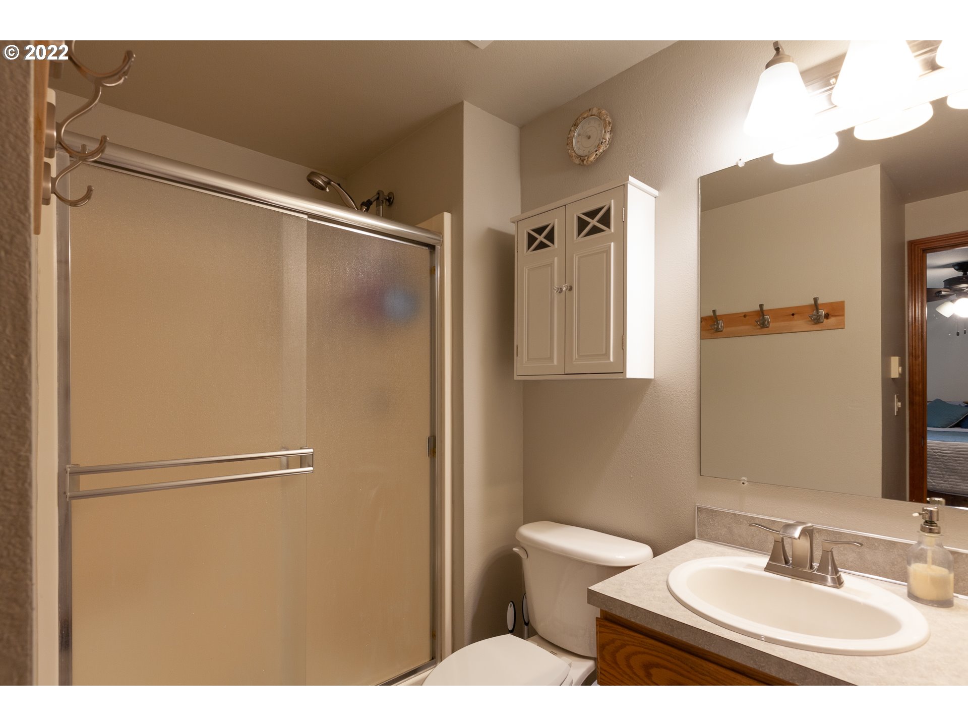 816 Henderson Road Hood River, OR 97031 - Photo 27 of 32 Gallery Image 27