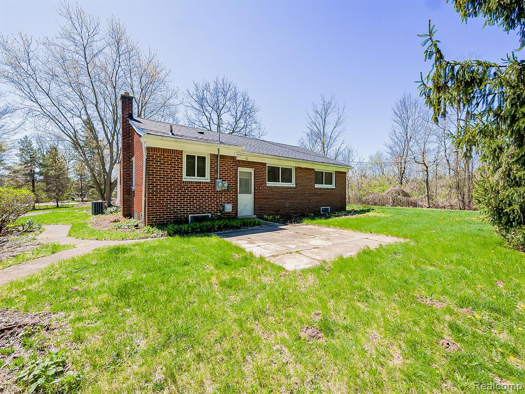 8701 Brookville Road Plymouth, MI 48170 - Photo 44 of 51
