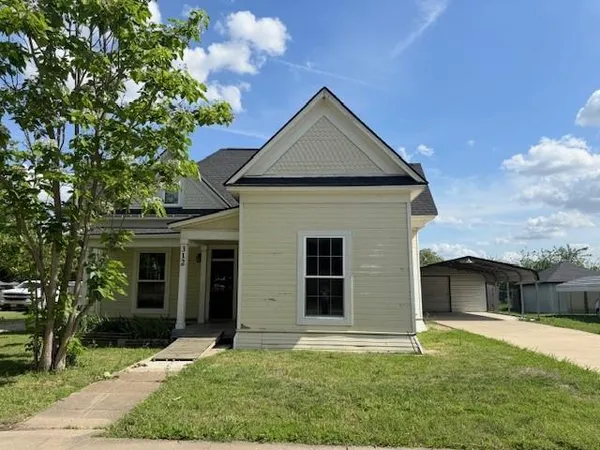 $169,000 | 312 Poplar Street, Italy, TX 76651