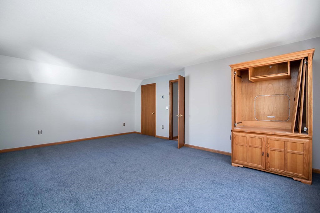 21 West Ware Road Palmer, MA 01069 - Photo 23 of 31