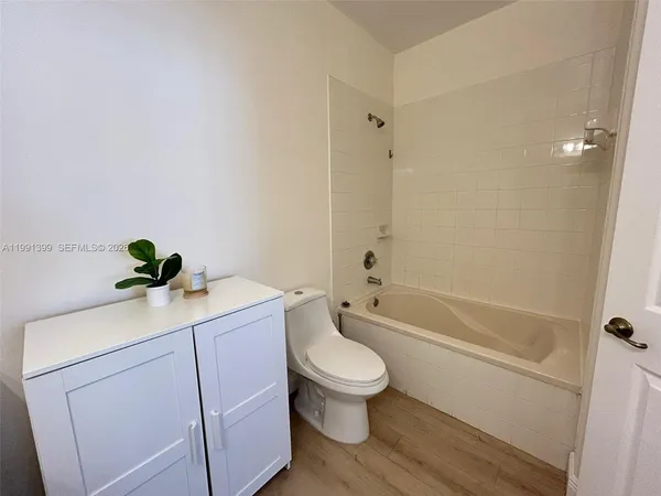 $3,295 | 12515 Southwest 124th Path, Miami, FL 33186