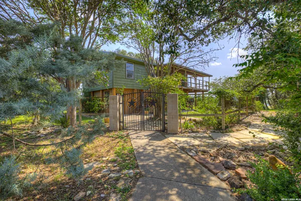$450,000 | 785 Park Shores, Canyon Lake, TX 78133