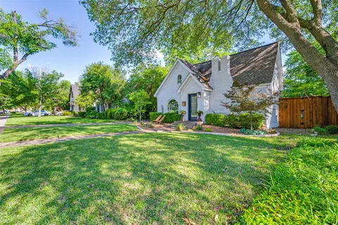 $885,000 | 5706 Kenwood Avenue, Dallas, TX 75206