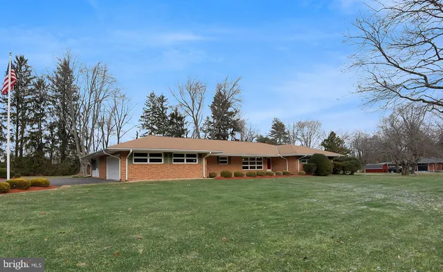 $775,000 | 28 West Church Road, Lawrence Township, NJ 08648