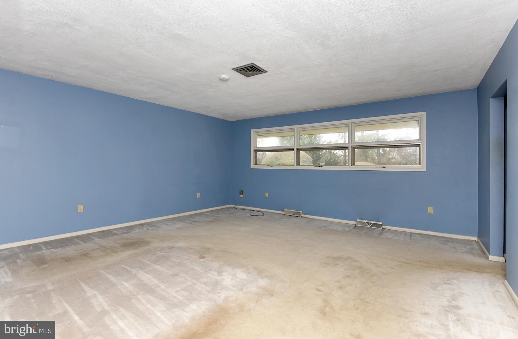 28 West Church Road Lawrence Township, NJ 08648 - Photo 24 of 32 an empty room with windows