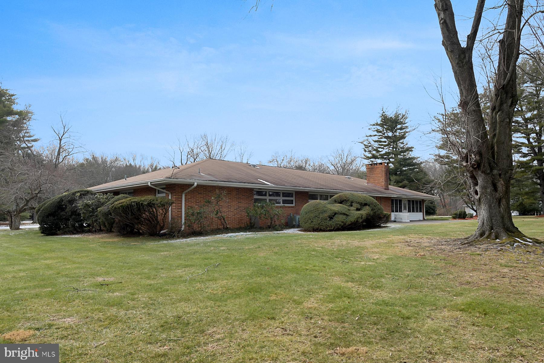 28 West Church Road Lawrence Township, NJ 08648 - Photo 5 of 32 a view of a house with a yard