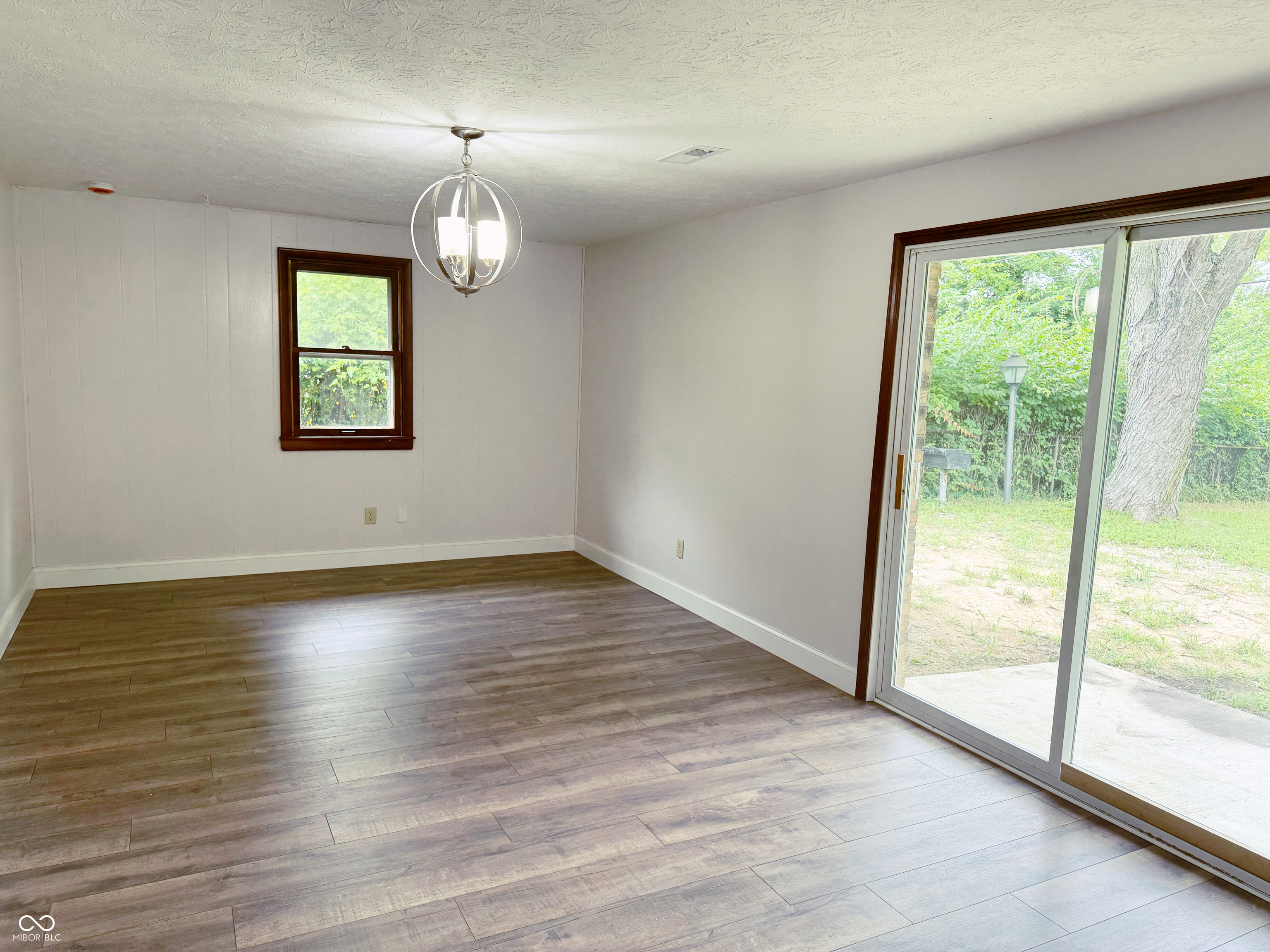 802 Piccadilly Road Anderson, IN 46013 - Photo 12 of 25 Gallery Image 12