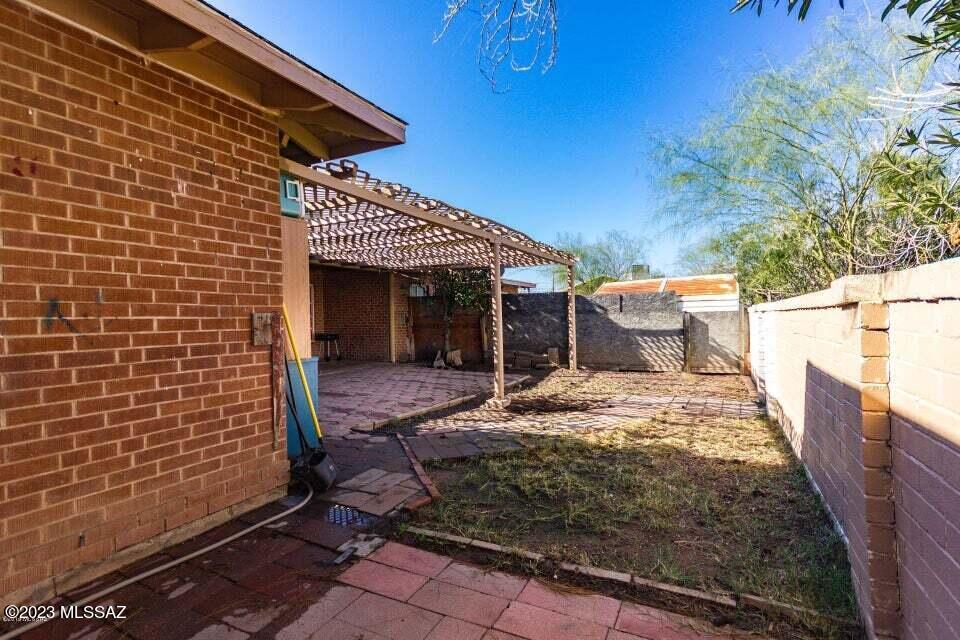 141 East Mojave Road Tucson, AZ 85705 - Photo 4 of 24