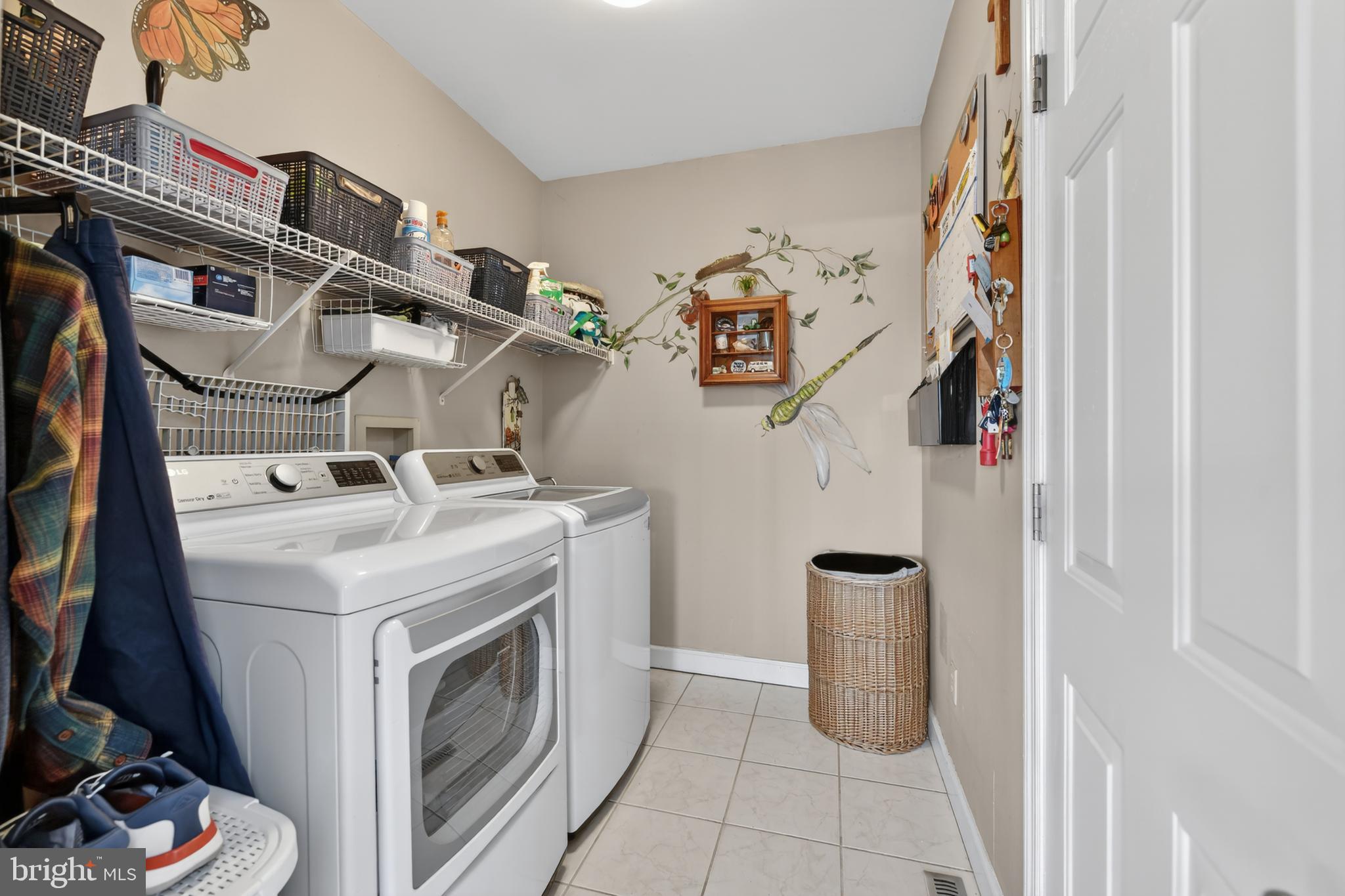 110 Pennsylvania Avenue Sinking Spring, PA 19608 - Photo 48 of 53 a utility room with dryer and washer
