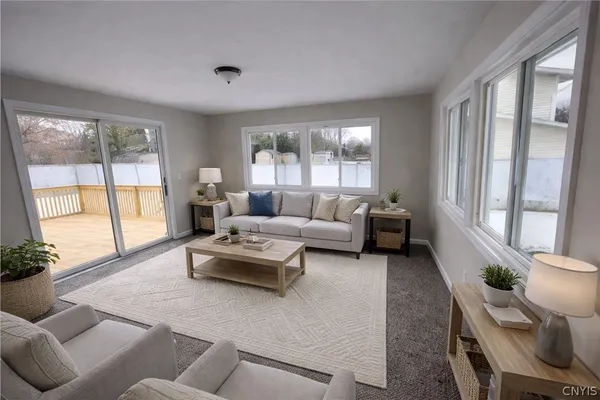 $2,100 | 4989 Driftwood Drive, Salina, NY 13088