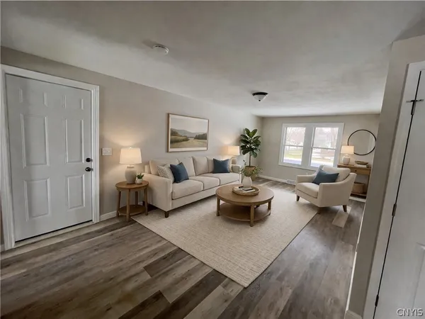 $2,100 | 4989 Driftwood Drive, Salina, NY 13088