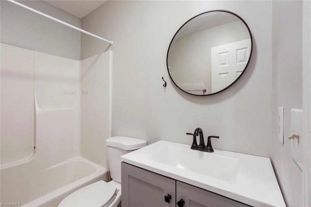 2204 Gable Way High Point, NC 27262 - Photo 14 of 19