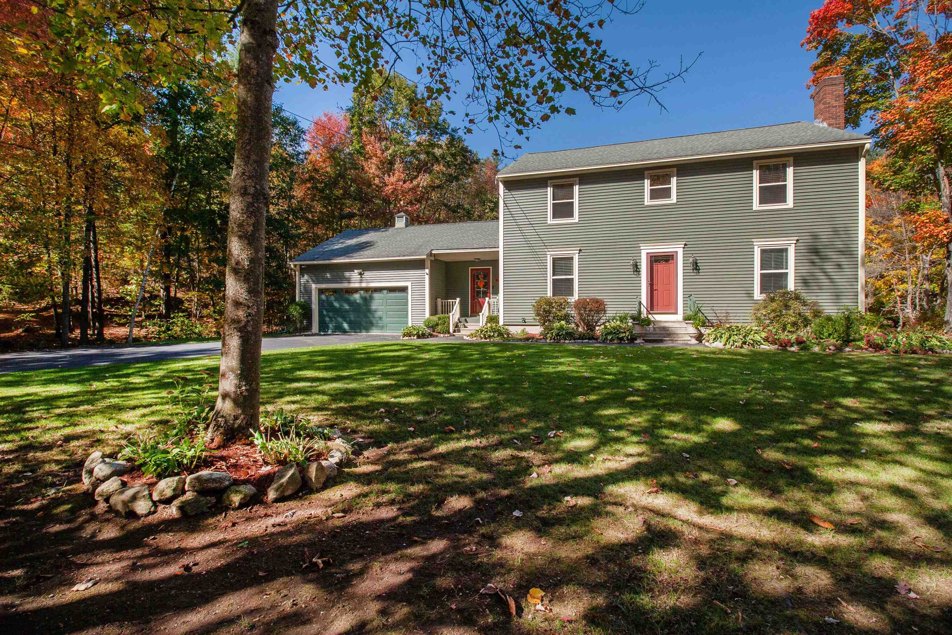 46 Alexander Road Londonderry, NH 03053 - Photo 1 of 60