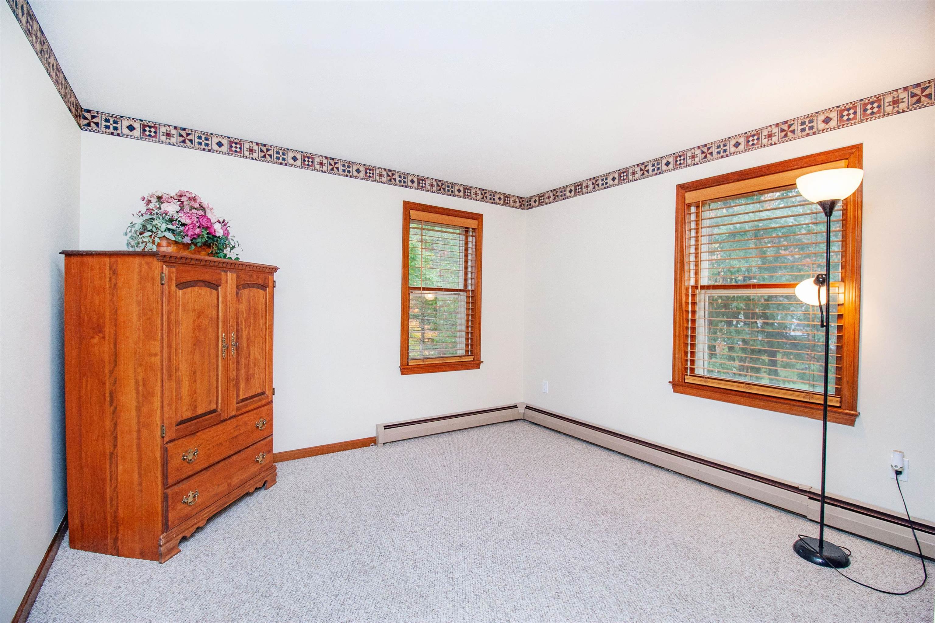 46 Alexander Road Londonderry, NH 03053 - Photo 44 of 60