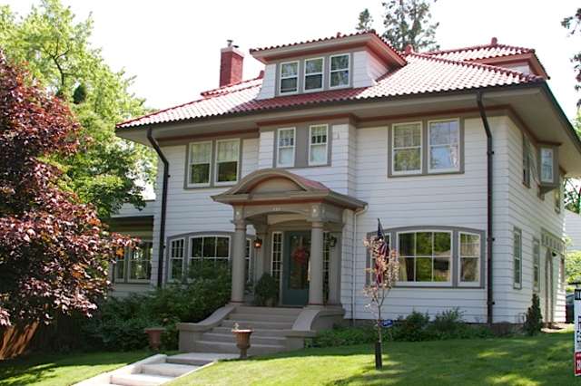 131 North Hawthorne Road Duluth, MN 55812 - Photo 1 of 1 Gallery Image 1