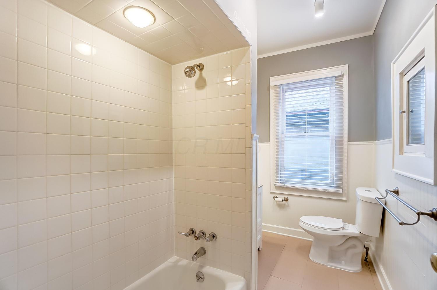 1592 Bryden Road Columbus, OH 43205 - Photo 20 of 73