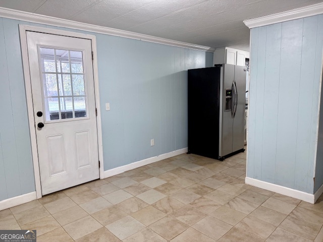 822 North Lewis Street Metter, GA 30439 - Photo 8 of 19 an empty room with windows and closet