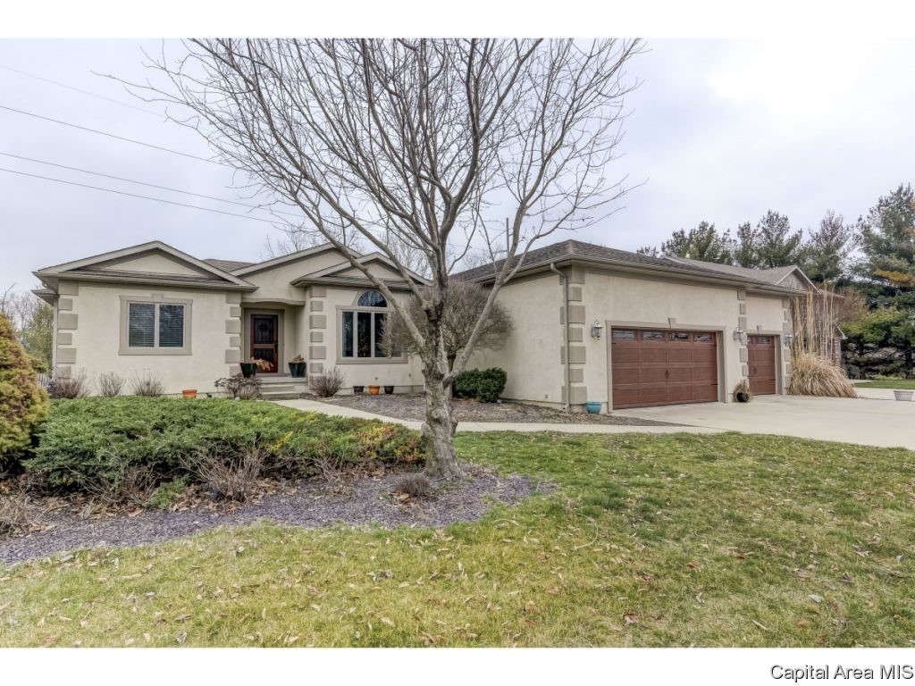 1304 Archer Elevator Road Springfield, IL 62711 - Photo 1 of 36